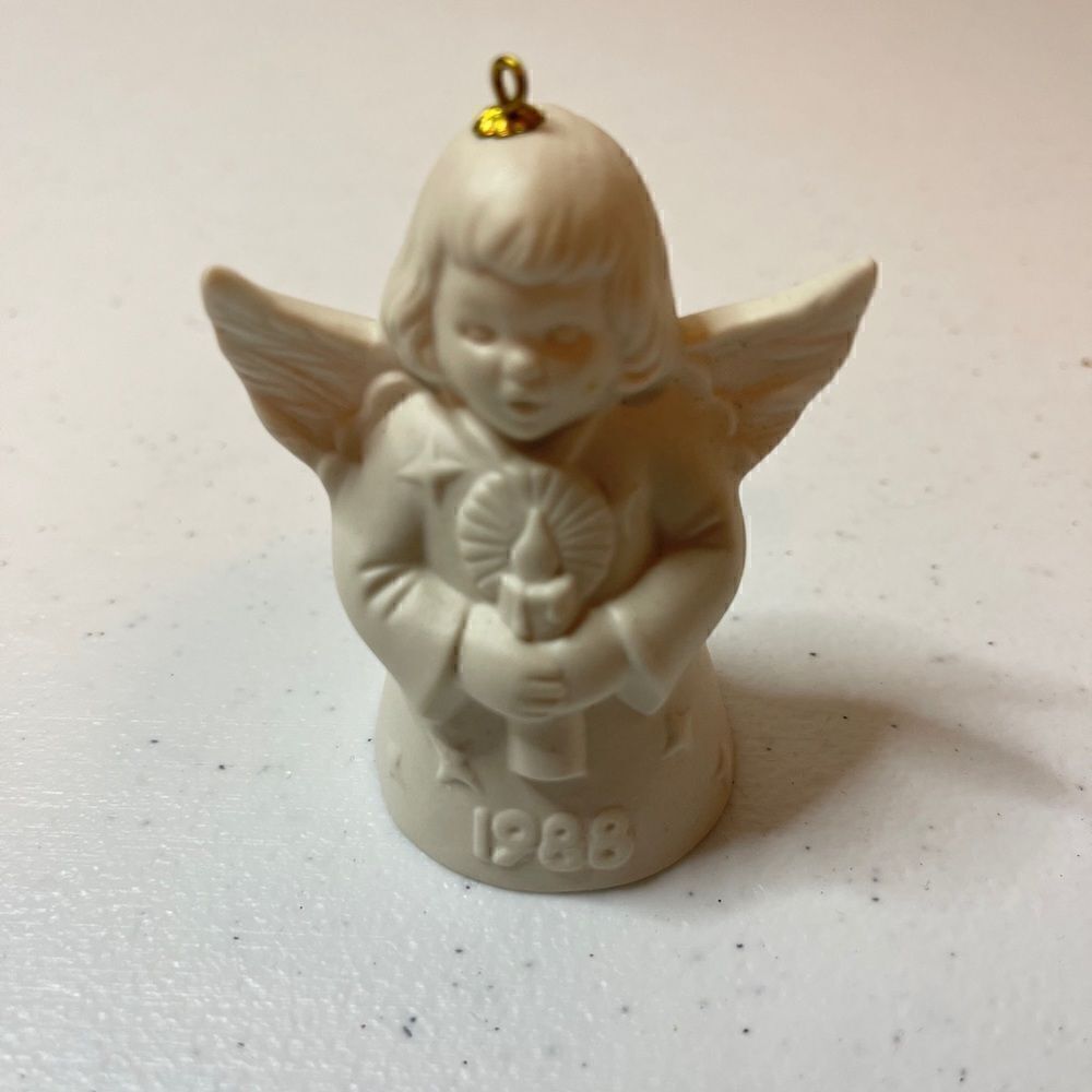 Goebel 1988 Vintage Christmas Ornament made in Germany